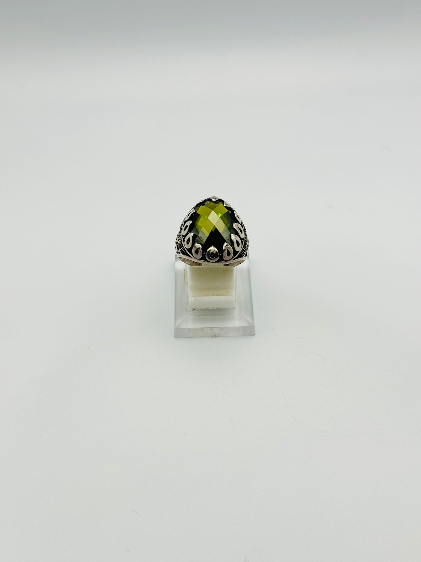 Dark yellow onyx