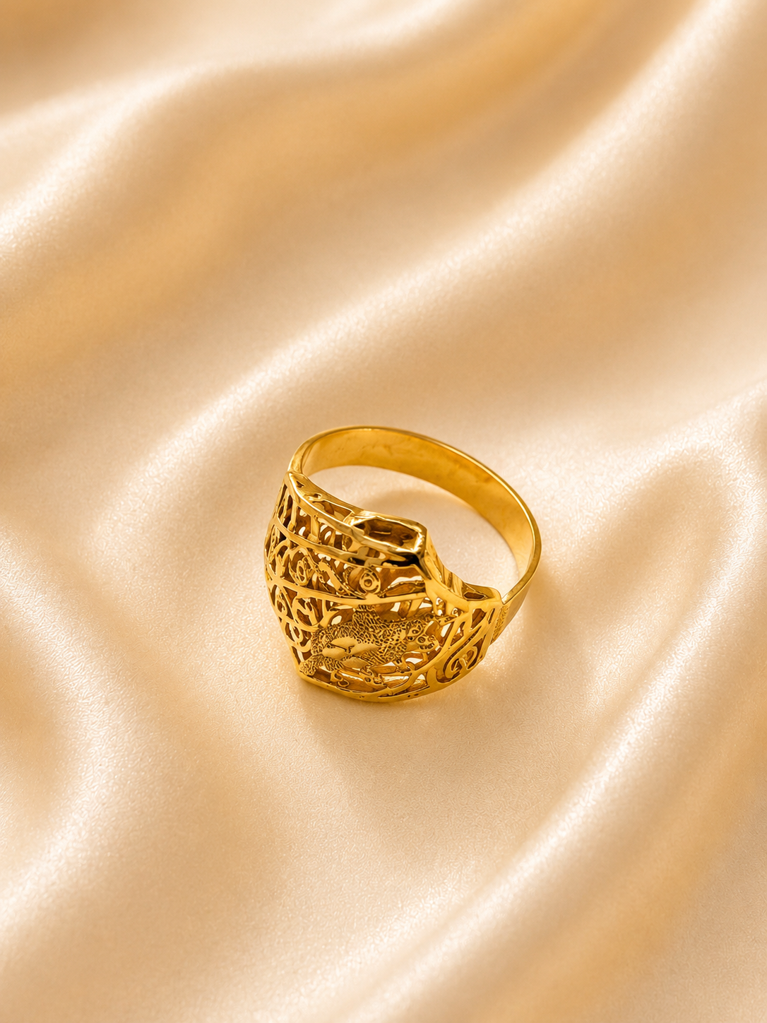 Wild Elegance Leopard Ring – Gold Openwork Cheetah Silhouette Ring
