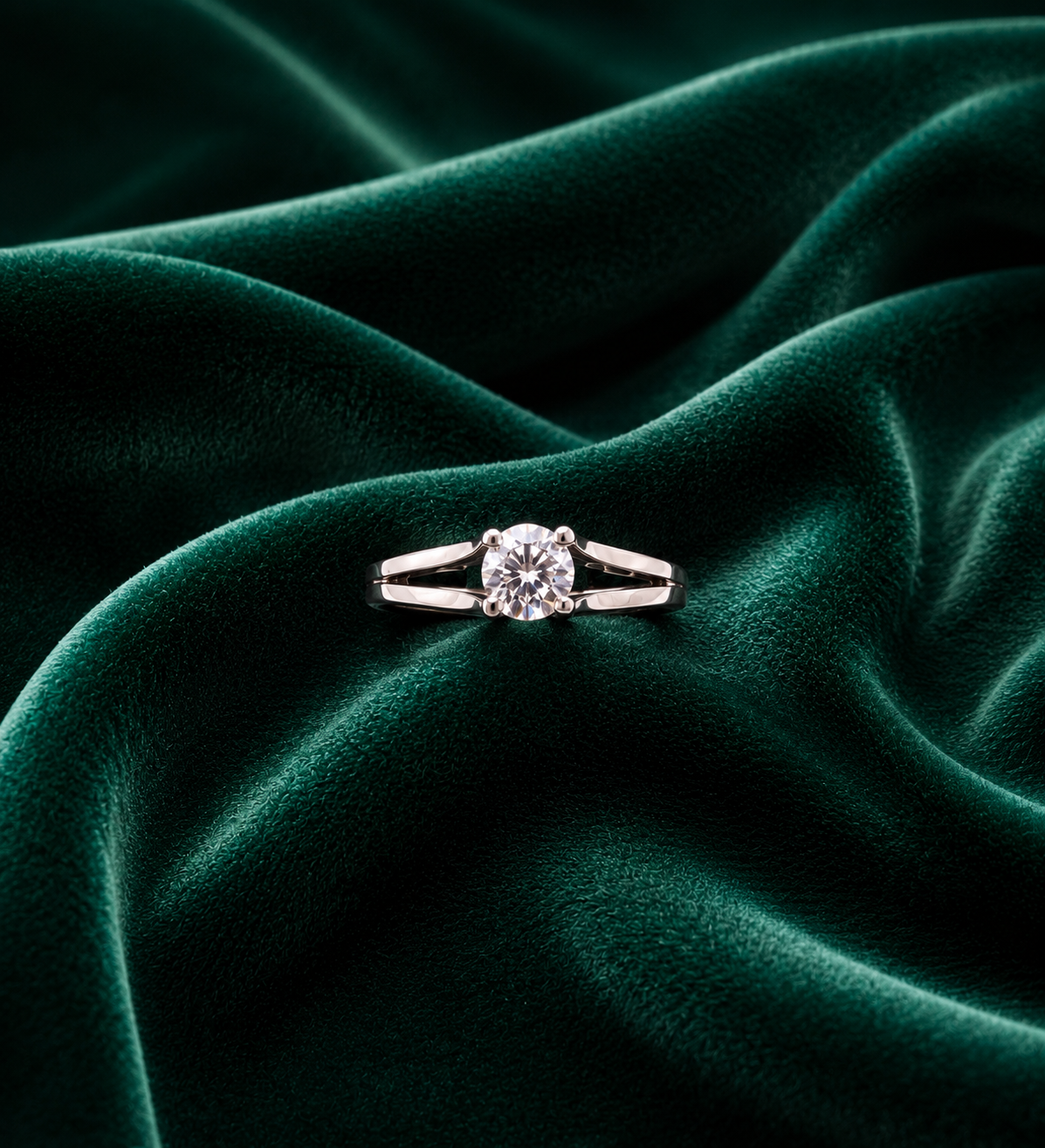 Classic Split-Shank Sterling Silver Solitaire Ring - Round Brilliant Cut