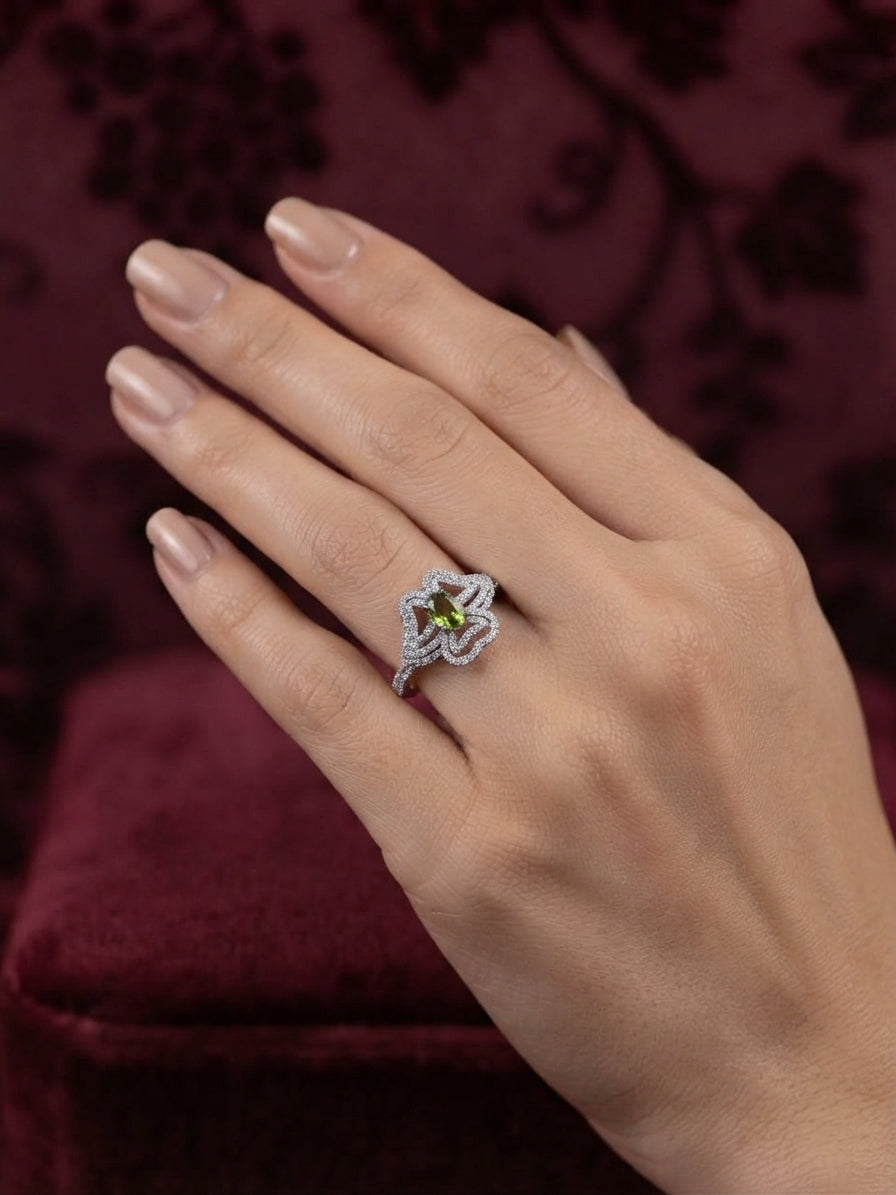 Exquisite s925 Sterling Silver Floral Leaf Peridot Ring