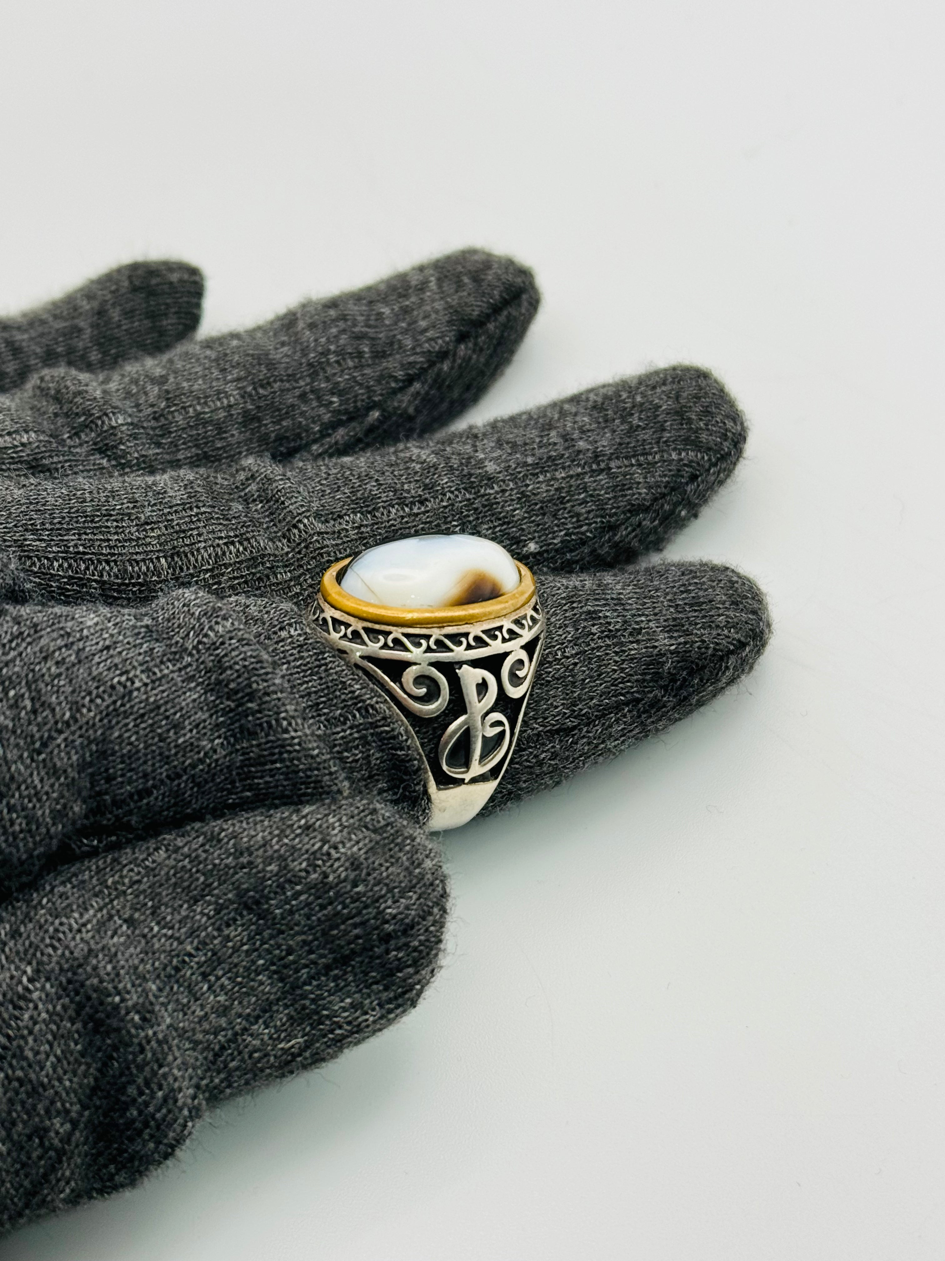 Black & White Agate