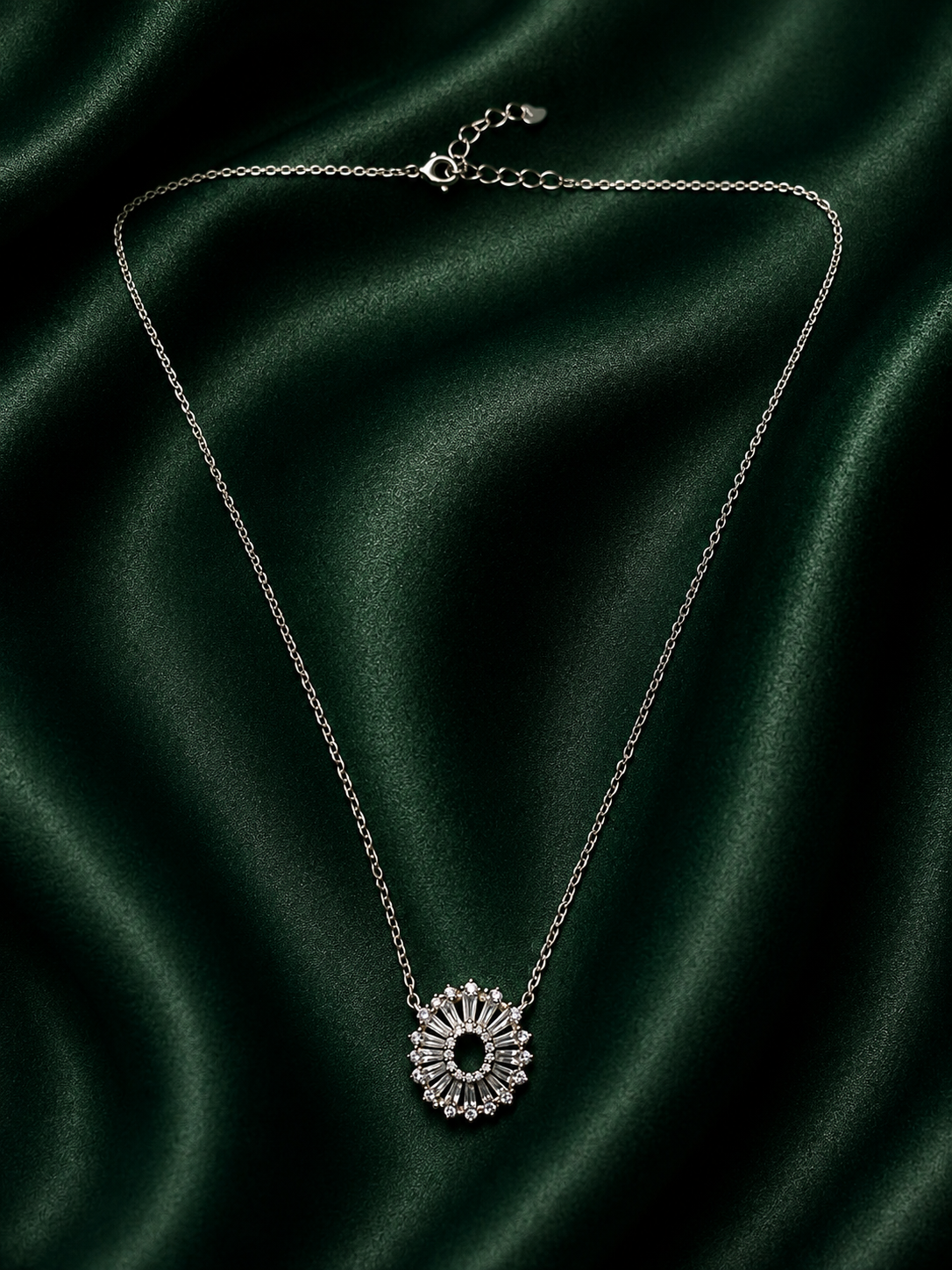 Luxury Sterling Silver Sunburst Halo Circle Pendant Necklace