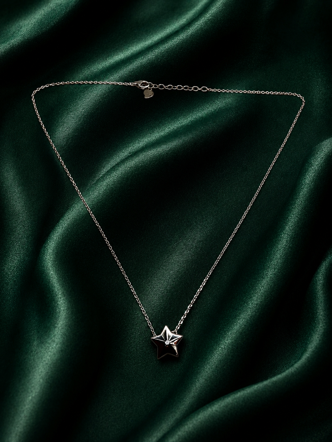 Sterling Silver Contemporary Sharp Star Motif Necklace