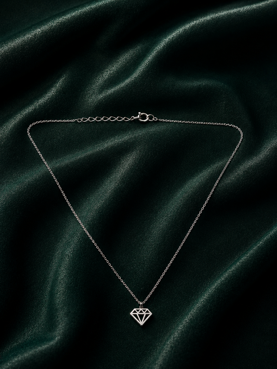 Minimalist Geometric Diamond Outline Pendant Necklace