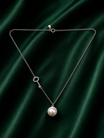 Luxury Silver Freshwater Pearl Drop Necklace with Sparkling Crystal Key Accents