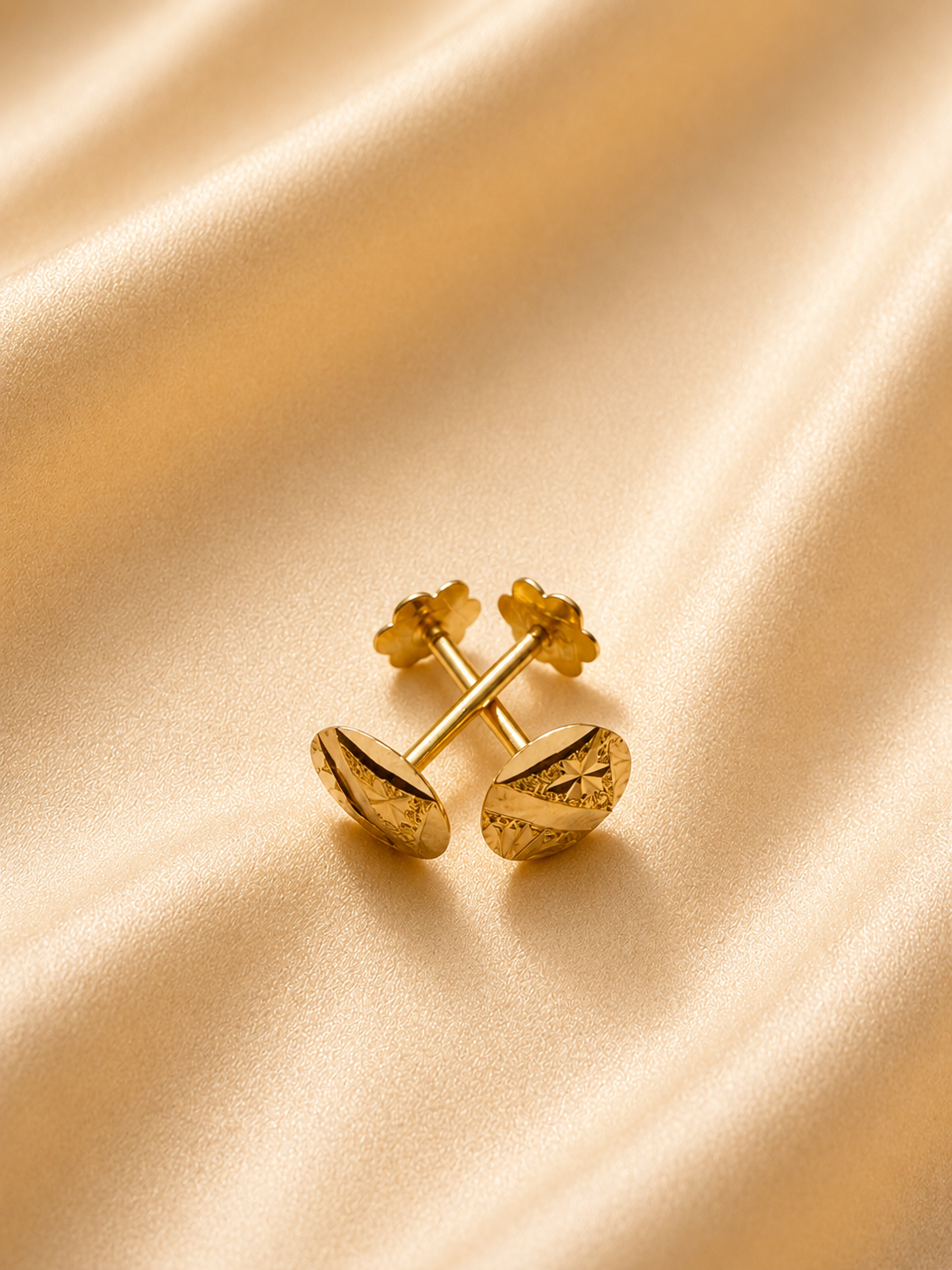 Gold Diamond-Cut Angled Disc Stud Earrings | Textured Striped Gold Piercings