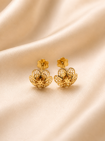 Premium Gold Floral Openwork Stud Earrings – Mesh Petal Design