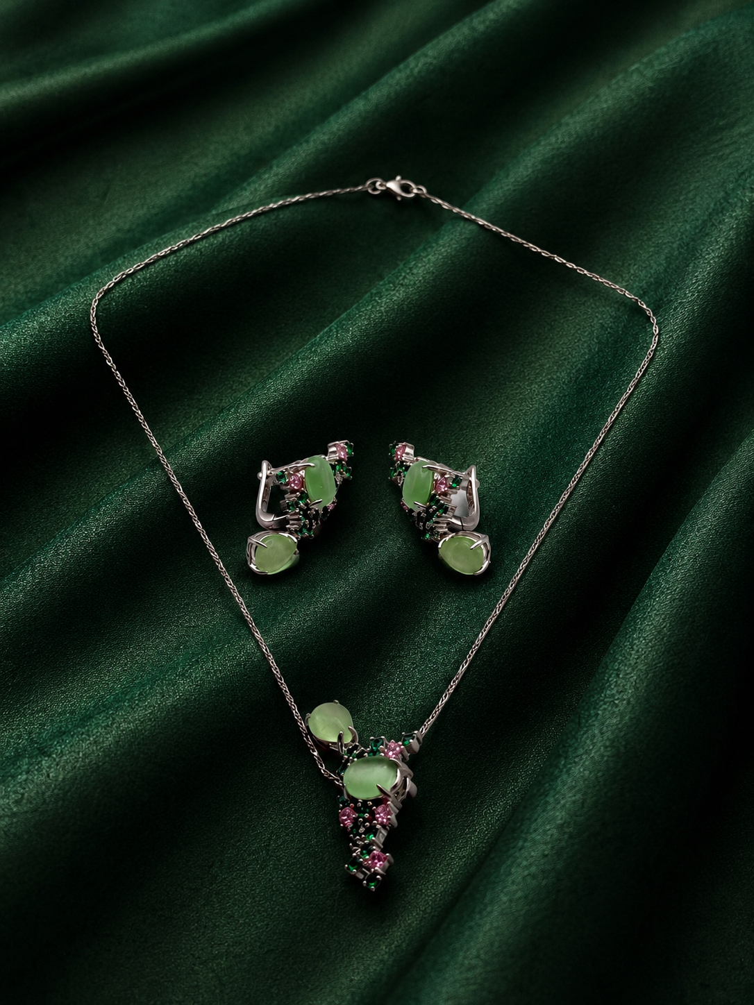 Enchanted Sage Green Cabochon Vine Jewelry Set | Silver Floral Cluster Necklace & Leverback Earrings