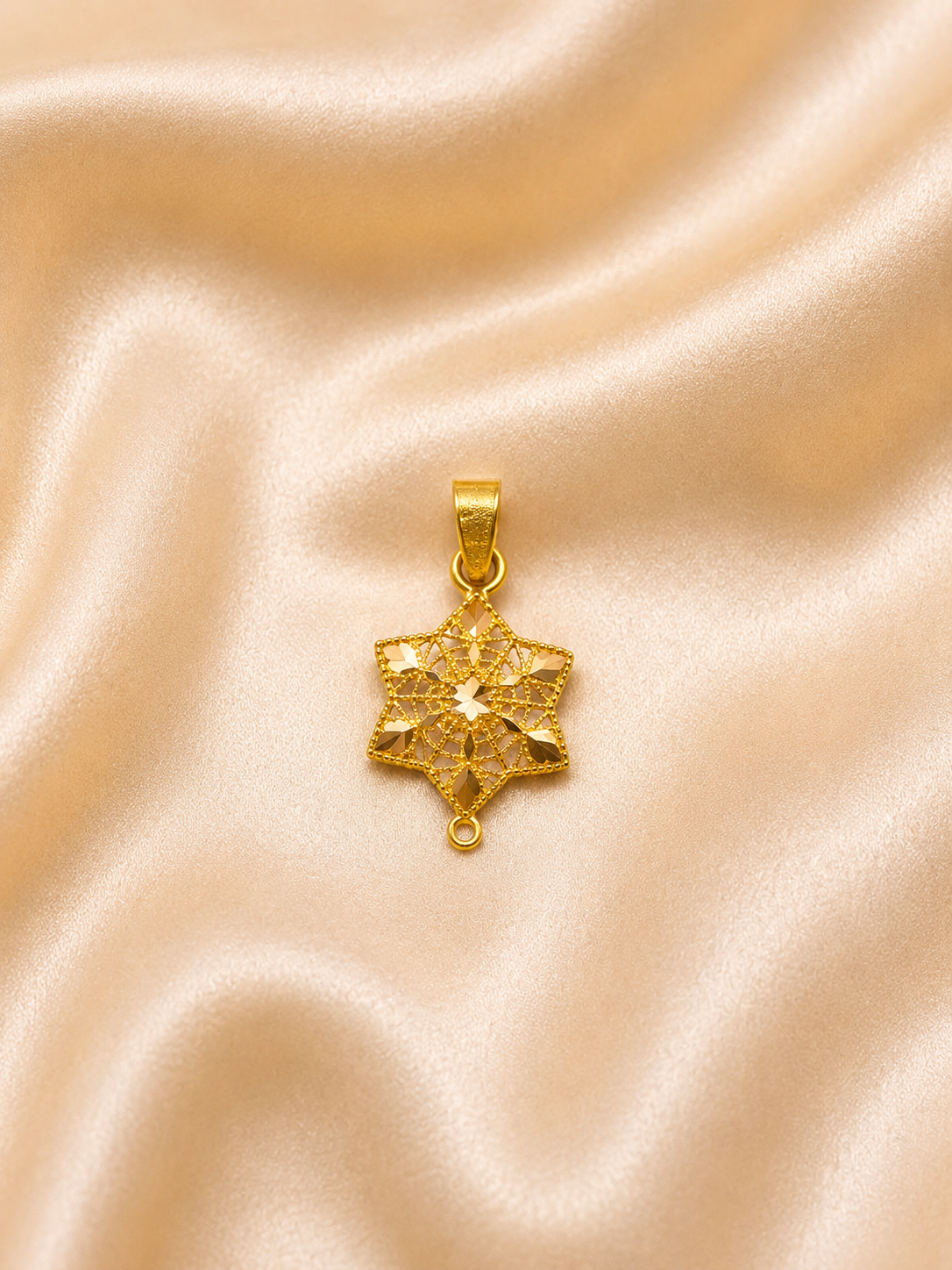 Filigree Star Pendant – Luxury Geometric Hexagram Medallion
