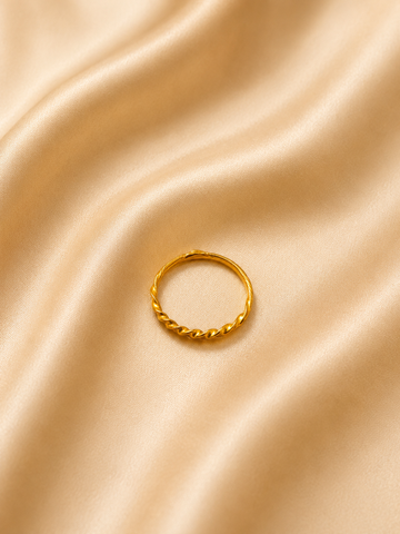 Aria Delicate Twisted Rope Band – Classic Textural Stacking Ring