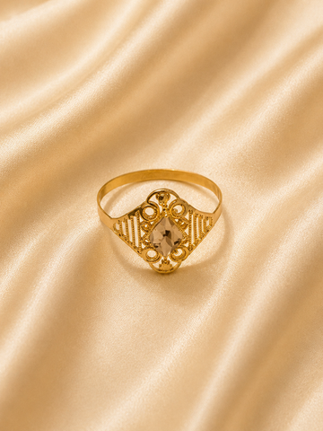 Imperial Vintage Filigree Ring – Antique Gold & Champagne Crystal